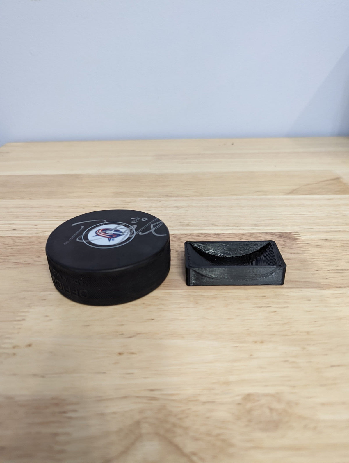 Hockey Puck Display Stand for Collectors and Sports Enthusiasts