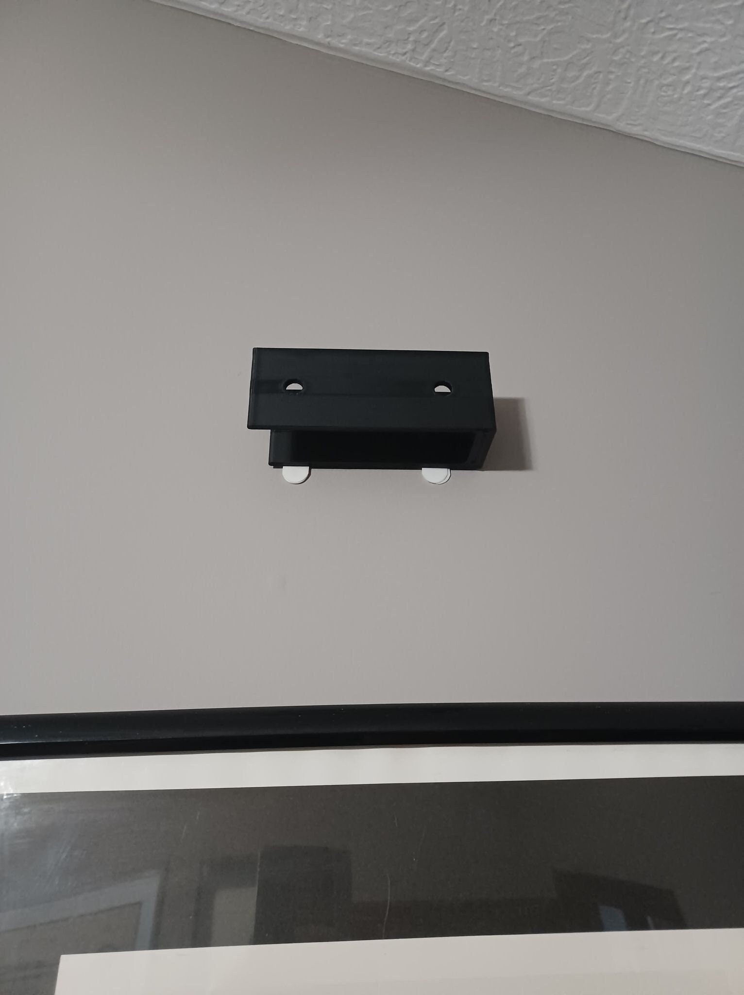 Hockey Goalie Blocker Wall Mount: Sports Memorabilia Display
