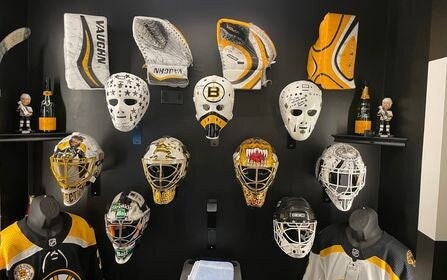Hockey Goalie Blocker Wall Mount: Sports Memorabilia Display