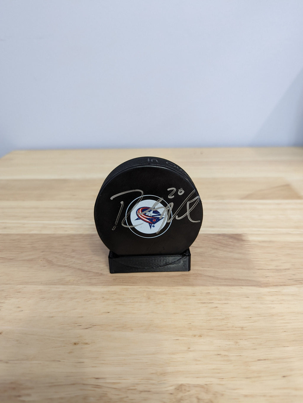 Hockey Puck Display Stand for Collectors and Sports Enthusiasts