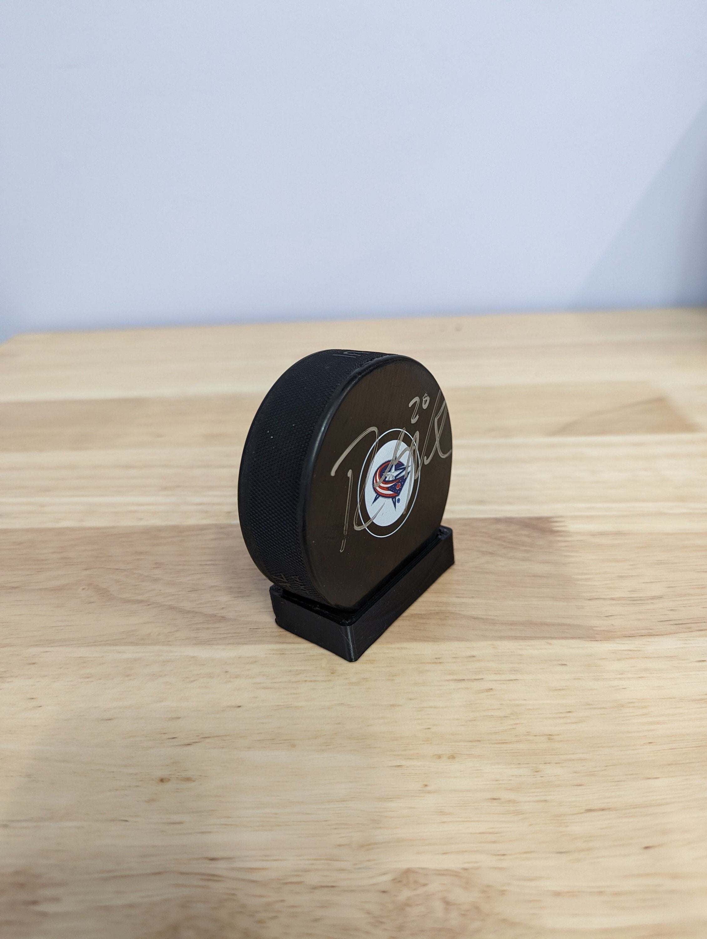 Hockey Puck Display Stand for Collectors and Sports Enthusiasts