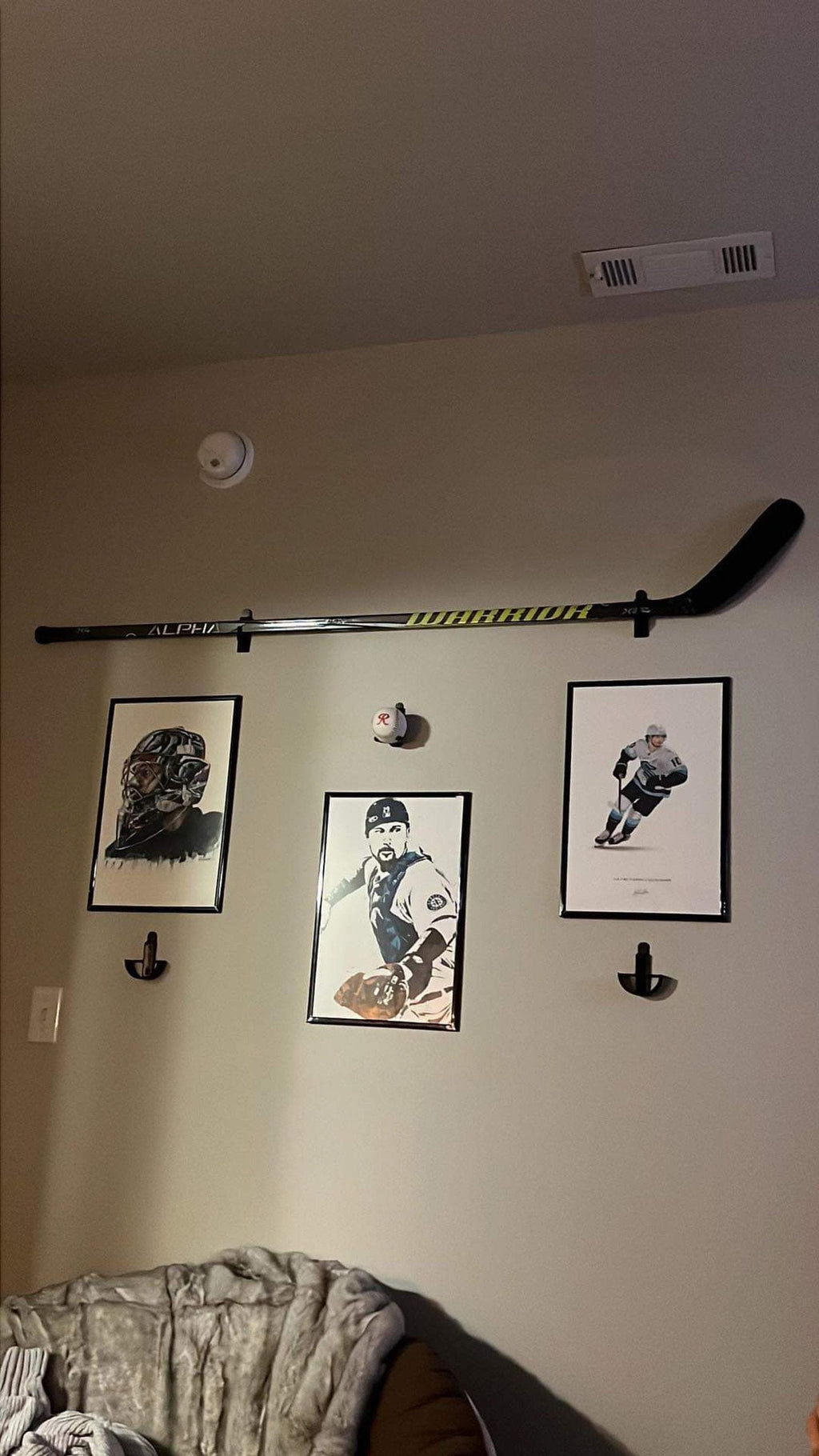 Hockey Skater Stick Wall Display Holder
